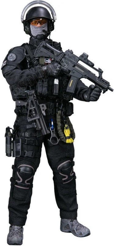 Create meme: a full-length commando, french special forces action figure, cqb airsoft equipment