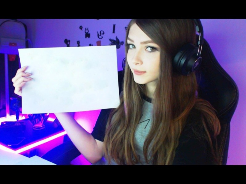 Create meme: Karina is a signa streamer, Karina strimers , Karina is a signa streamer