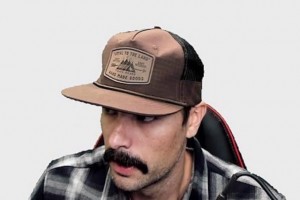 Create meme: strimer dr disrespect, dr disrespect with daughter, dr disrespect cheated