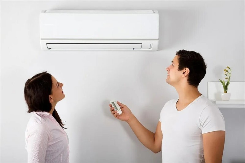 Create meme: split system air conditioners, split air conditioning systems, turn on the air conditioner