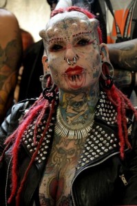 Create meme: pierce, tatuaje, vampire woman
