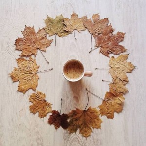 Создать мем: oak wreath, autumn, осень кофе