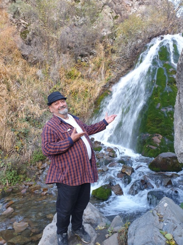 Create meme: trchkan waterfall armenia, aksarsai waterfall, kasakh waterfall