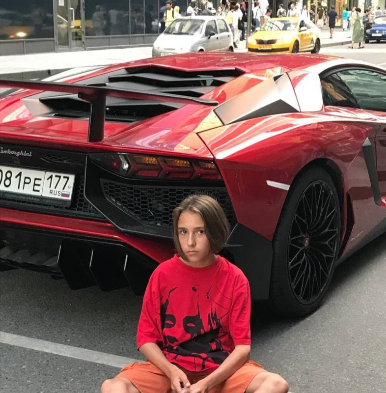 Create meme: Lamborghini's son, lamborghini car, Justin Bieber Lamborghini