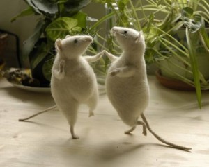 Create meme: felt toys, dancing mouse, funny mouse