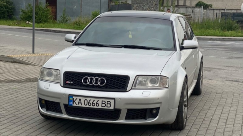 Create meme: audi a4 8e, audi , audi a6 c5