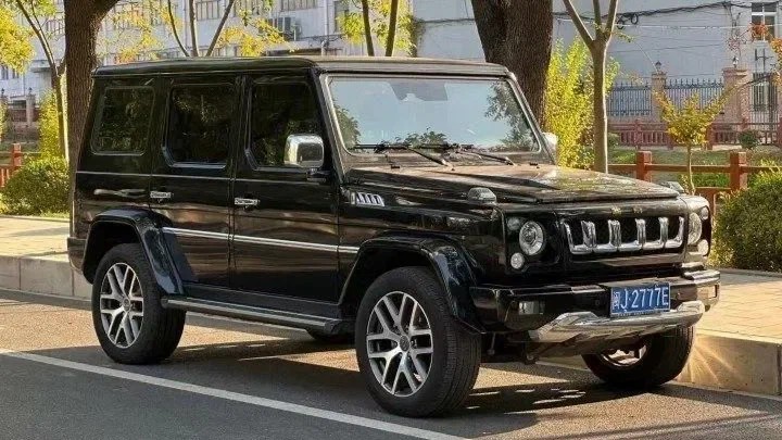 Создать мем: g класс, mercedes benz g 63, внедорожник baic bj80