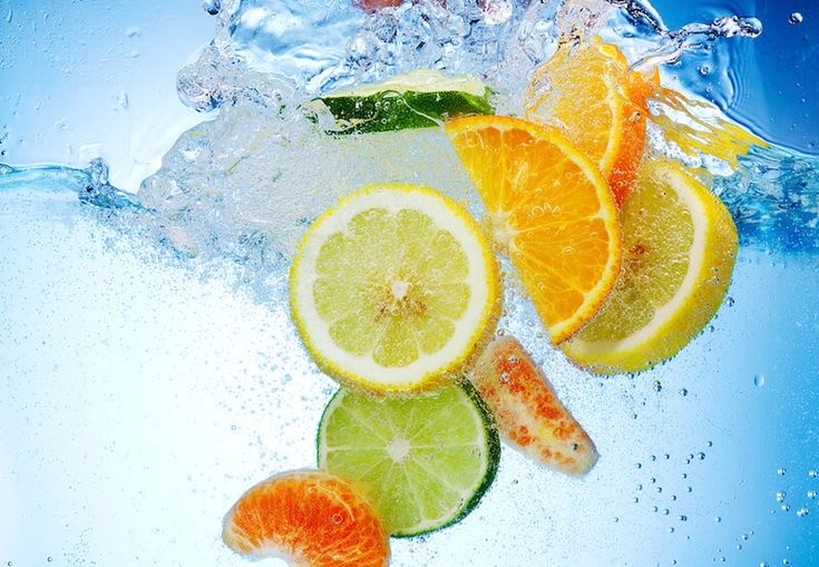 Create meme: fruit in water, orange lemon, citrus fruits