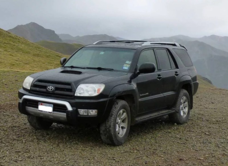 Создать мем: toyota 4runner 2005, тойота 4 раннер, тойота фораннер