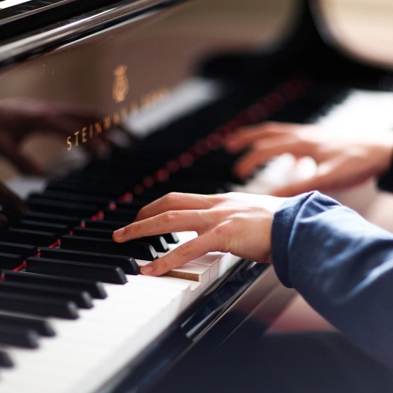 Create meme: pianist , playing the piano, playing the piano