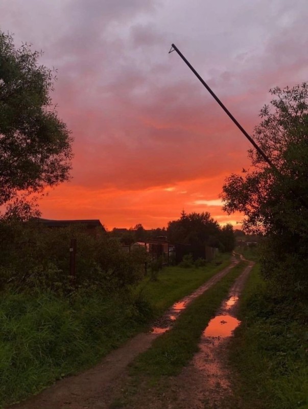 Create meme: Beautiful sunset in the village in summer, village, sunset 