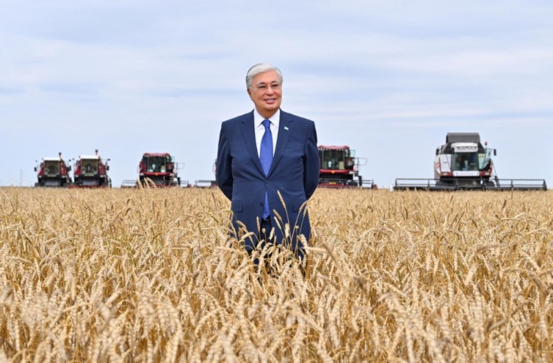 Create meme: Nazarbayev in the field, economy of Kazakhstan, agriculture of Kazakhstan