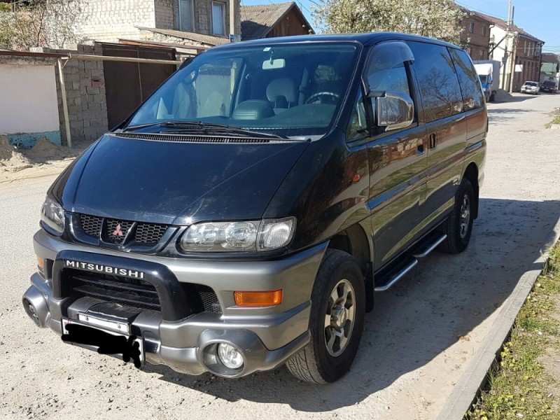 Create meme: mitsubishi delica d4, mitsubishi delica, mitsubishi delica d 5