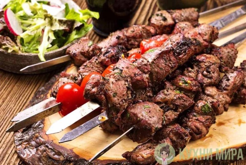 Create meme: lamb kebab, skewers of lamb, ready-made shish kebab