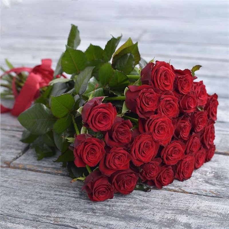 Создать мем: красивые розы, красивый букет красных роз, букет роз