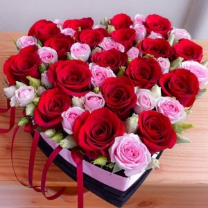 Создать мем: букет из роз, букет красных роз, красивый букет