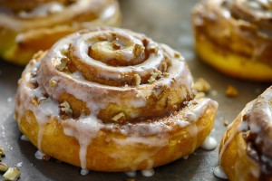 Create meme: Danish cinnamon rolls, bun Cinnabon, cinnamon rolls Cinnabon