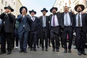 Создать мем: израиль ортодоксальные евреи костюм, еврейская община, харедим ортодоксальные евреи