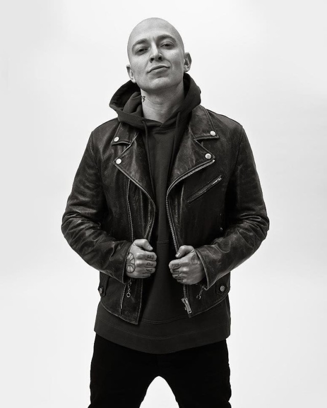 Создать мем: мирон фёдоров, oxxxymiron в кожанке, рэпер оксимирон