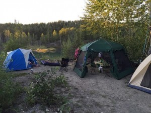 Создать мем: кемпинг в клину, протву с палатками, палатка