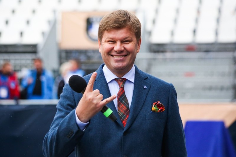 Create meme: Dmitry Guberniev , Guberniev , sports commentator Dmitry Guberniev