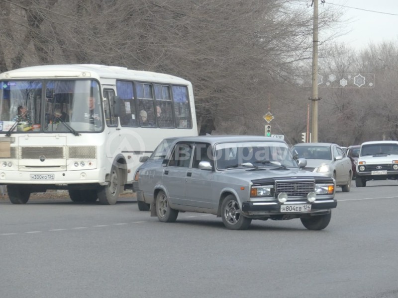 Create meme: pavlovsky bus, groove-3205, kurgan buses