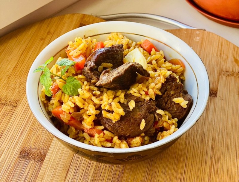 Create meme: pilaf, delicious pilaf, pilaf with meat