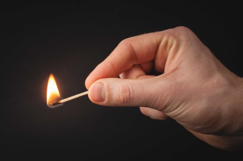 Create meme: burning match, hand with a match, match fire