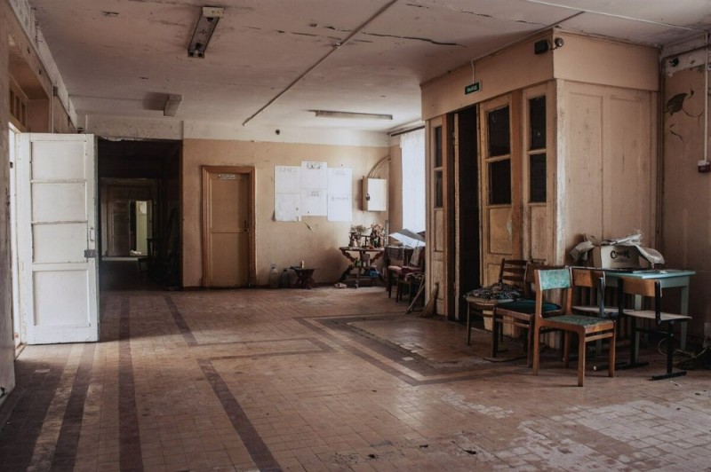 Create meme: abandoned schools of the USSR, abandoned schools, An abandoned school inside