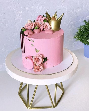 Create meme: the cake is beautiful, cake for a girl, stylish cake for a girl