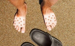 Создать мем: tip toe punishment, загар дальнобойщика, crocs on feet