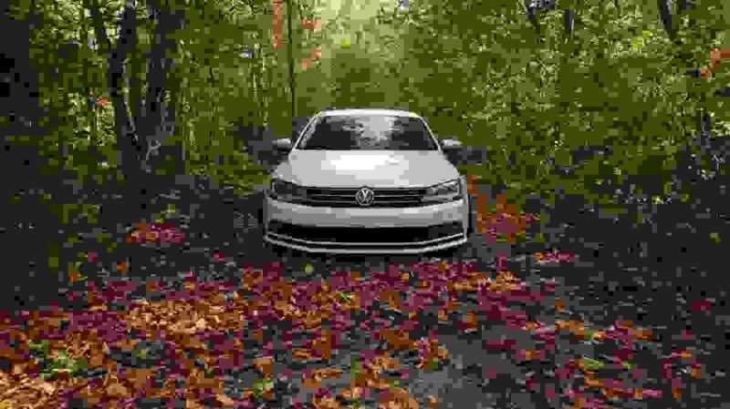 Создать мем: белый фольксваген пассат, volkswagen jetta 2015 stance, фольксваген джетта 2015 года