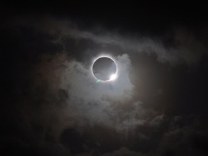 Создать мем: total eclipse, eclipse 2017, полное затмение солнца