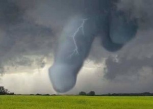 Создать мем: непогода, tornado, явления природы