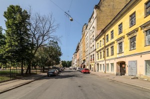 Create meme: Tchaikovsky street St. Petersburg, street Tallinas, barmaleeva street in Saint-Petersburg