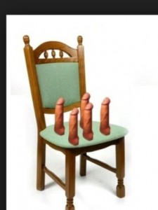 Создать мем: стулья деревянные с мягким сиденьем зеленого цвета, деревянный стул, стул с пиками точёными картинка