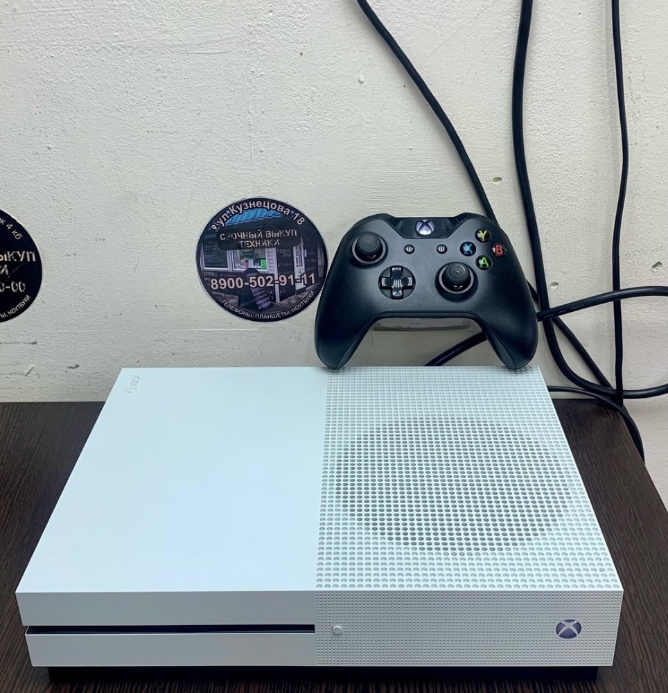 Создать мем: игровая приставка xbox one s 1tb, иксбокс ван, xbox one s 1 tb