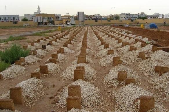 Create meme: The Sahaba Cemetery in Madinah, Al Baqi Cemetery in Medina, cemetery in Saudi Arabia