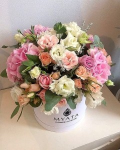 Create meme: bouquets in boxes