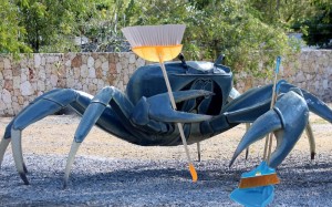 Создать мем: скульптура рака, crab sculpture, гигантский краб