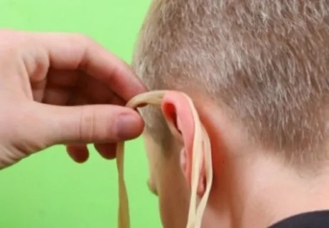 Create meme: hearing aid, noodles on the ears of the meme, to hang noodles on the ears