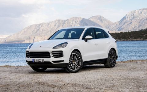 Создать мем: порше кайен s 2019, porsche cayenne 2018, белый порше кайен