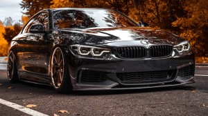 Создать мем: bmw m4 тонированная, bmw m 5 f 90, бмв м4 black