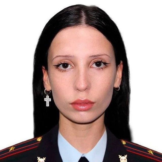 Create meme: the police uniform is female, Shakhramova Dina is a police captain, form of the Ministry of Internal Affairs