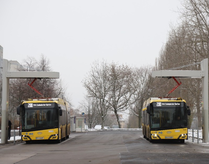 Создать мем: троллейбус маз 203 т, автомобиль, автобус маз