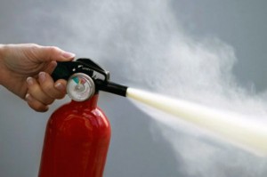 Создать мем: огнетушитель, пожарный с огнетушителем, fire extinguisher