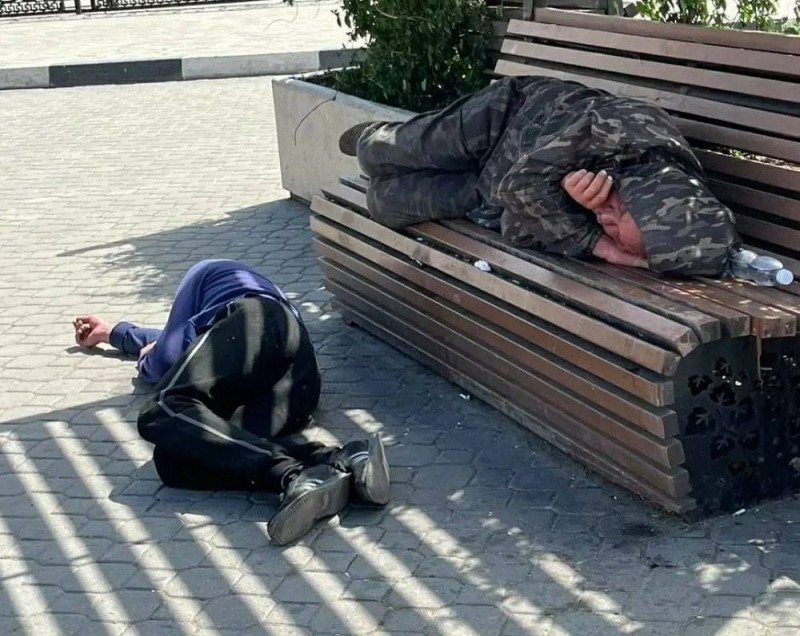 Create meme: homeless , homeless people on the bench, Rostov bums