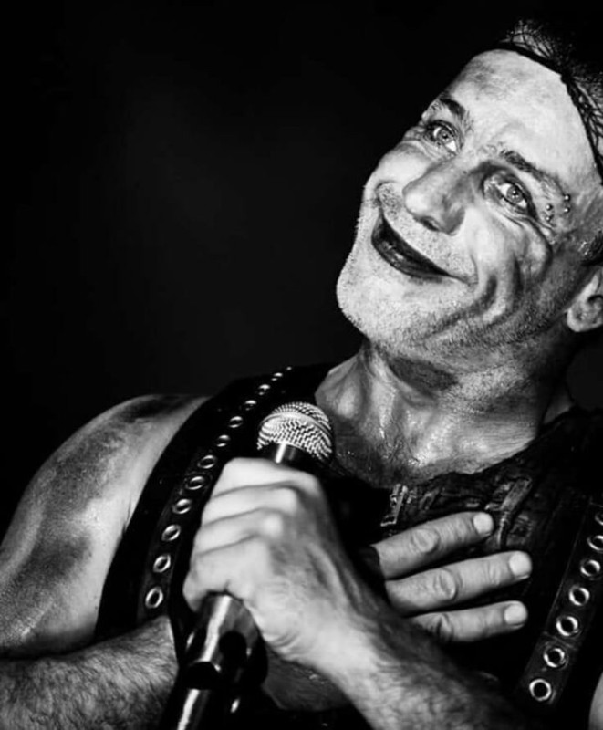 Создать мем: rammstein till lindemann, группа rammstein, тилль линдеманн