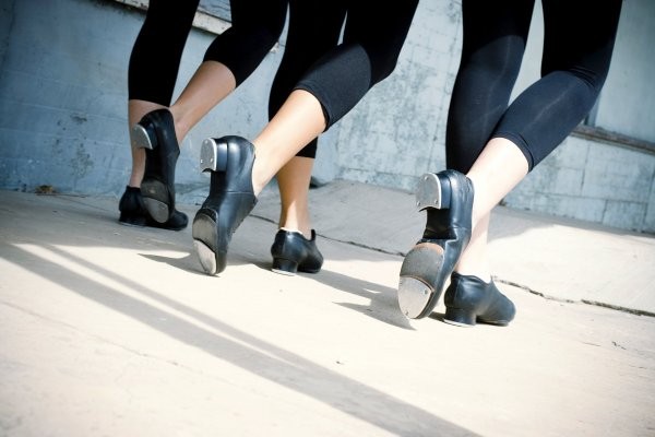 Создать мем: туфли для народных танцев, степ танец обувь, танец степ