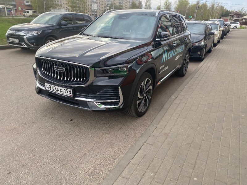 Создать мем: Volvo XC90 II, джили манжаро 2022, новый geely kx 11